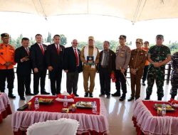 Ruksamin Dapat Penghargaan SAR Awards Dari Basarnas RI 