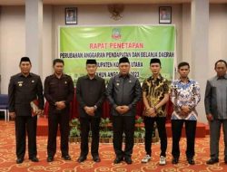 Ruksamin Pimpin Rapat Penetapan Perubahan APBD Kabupaten Konut Tahun Anggaran 2023