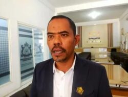 Layanan Penyebrangan di Pelabuhan Amolengo Dinilai Amburadul