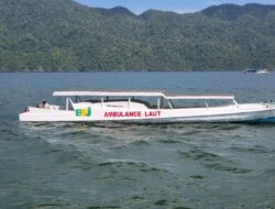 Dinkes Konut Terima Bantuan Kapal Ambulance Laut