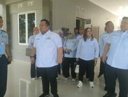 Lanud Haluoleo dan Kadin Sultra Kolaborasi Salurkan Makan Siang Bergizi di Konsel