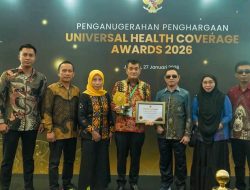 Ukir Prestasi di Tingkat Nasional, Pemkab Konut Raih Penghargaan UHC Awards dari Menko PM